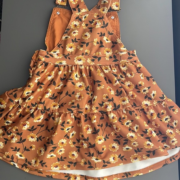 Toddler girl overalls dress. Brand new, no tags. Thicker material - Picture 6 of 6